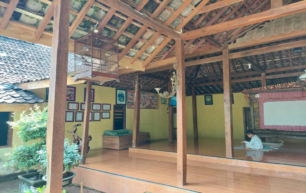 Nara Homestay Syariah Mangunan Bagian luar foto